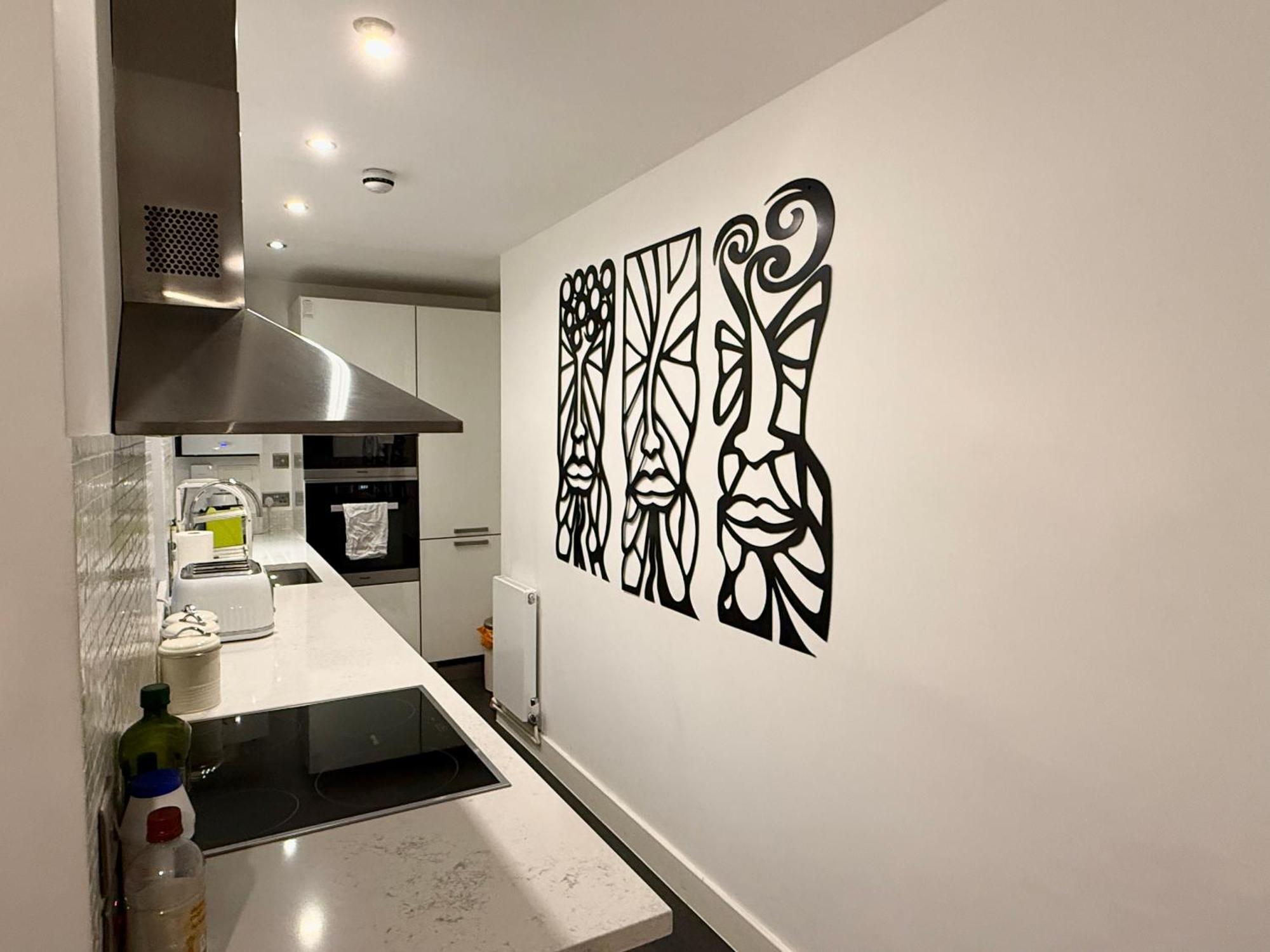 Immaculate Covent Garden Apartment London